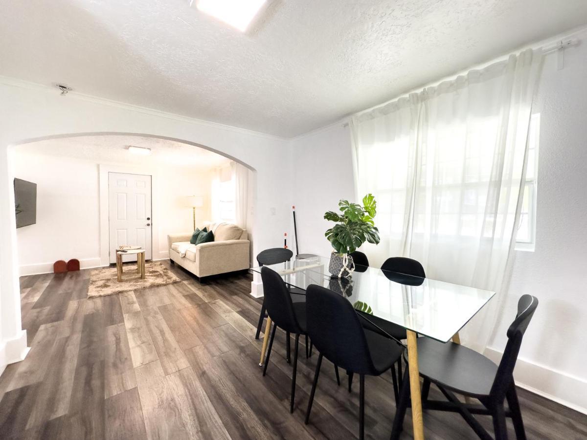 2B1B Stylish Little House W Shared Pool 511 Villa Clearwater Bagian luar foto