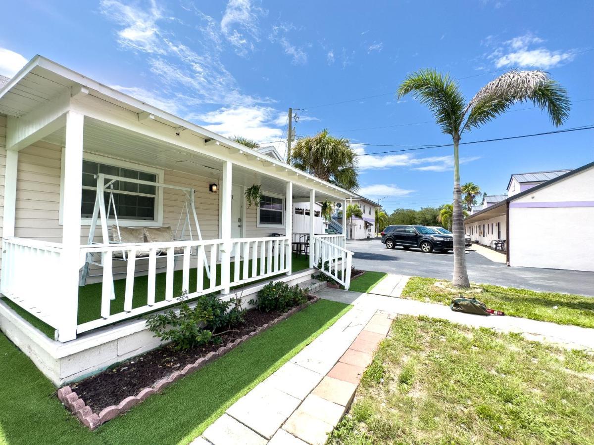 2B1B Stylish Little House W Shared Pool 511 Villa Clearwater Bagian luar foto