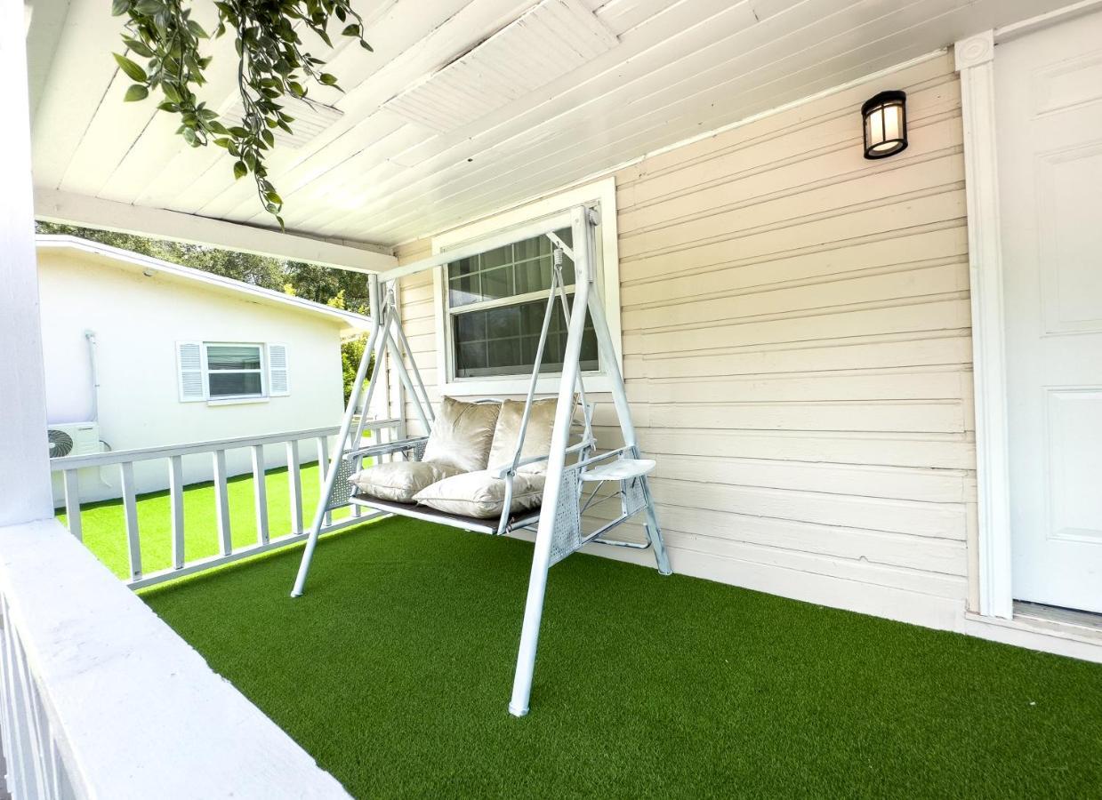 2B1B Stylish Little House W Shared Pool 511 Villa Clearwater Bagian luar foto