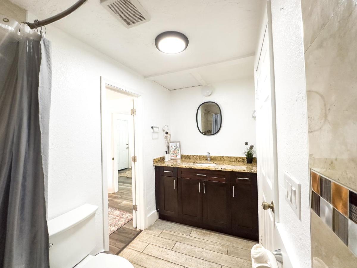 2B1B Stylish Little House W Shared Pool 511 Villa Clearwater Bagian luar foto