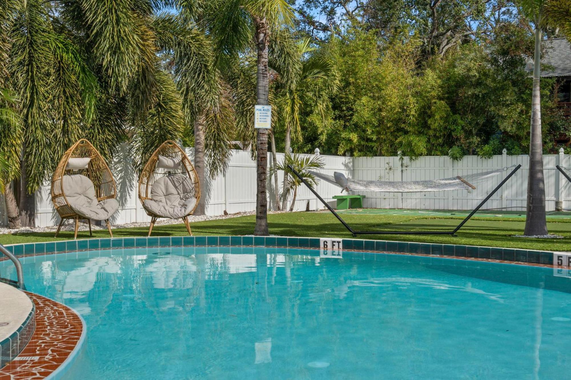 2B1B Stylish Little House W Shared Pool 511 Villa Clearwater Bagian luar foto